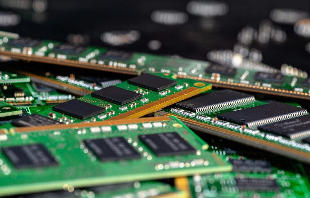 Aumento dei prezzi dei kit di memoria GDDR6 e GDDR7 per GPU RTX