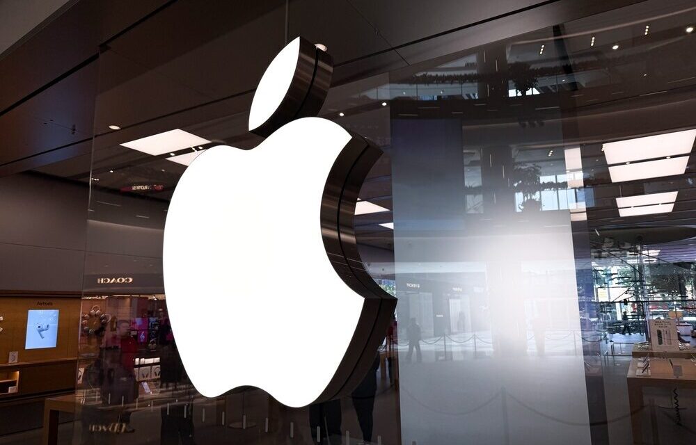 Logo Apple e OpenAI