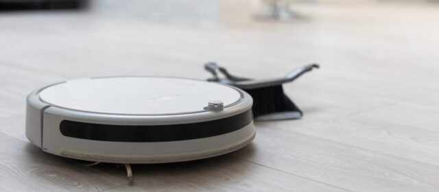 Eufy Omni E35 robot aspirapolvere