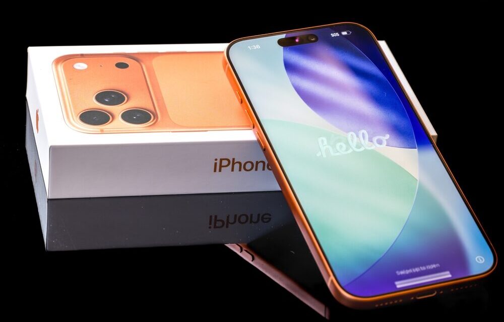 Immagine dell'iPhone Duo, il primo smartphone pieghevole di Apple